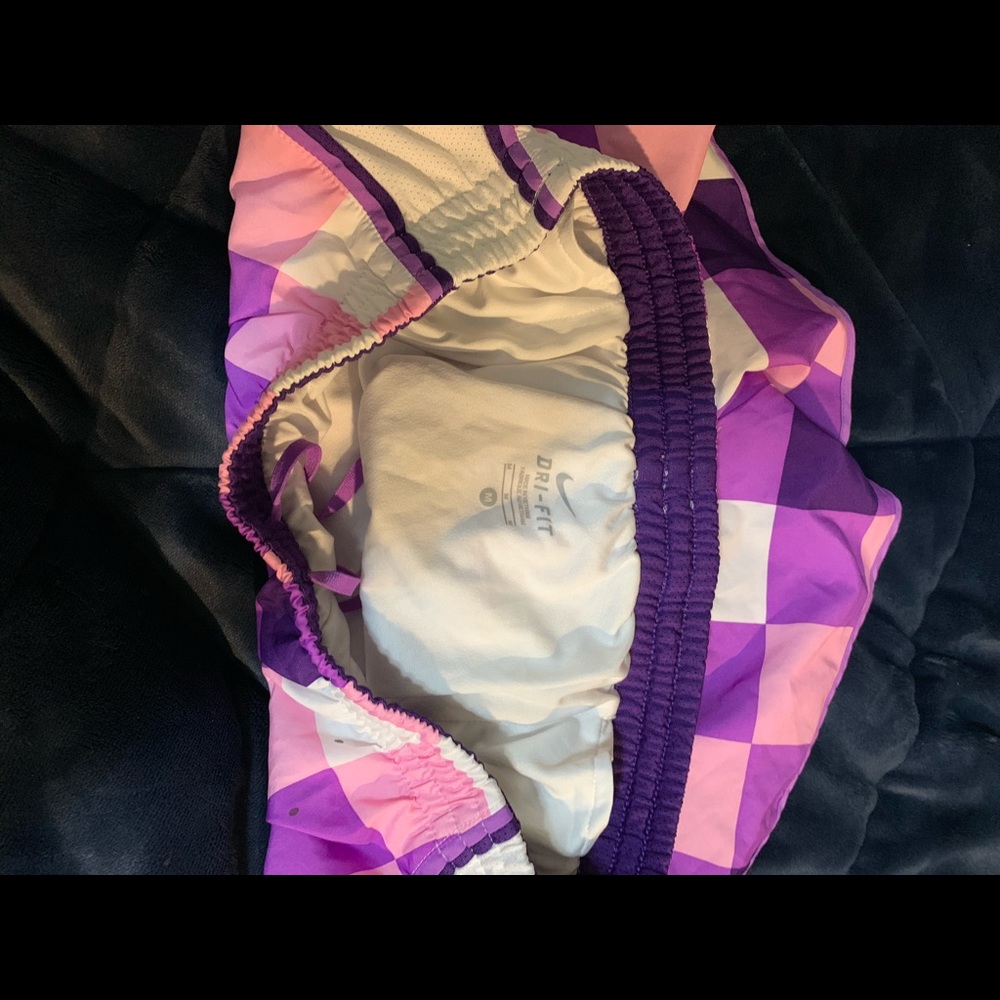 Nike Dri Fit Shorts - Picture 2 of 3